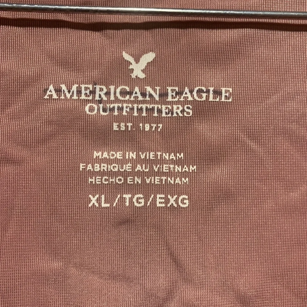 23. American Eagle Ombre Colored Top Size XL - Picture 4 of 12